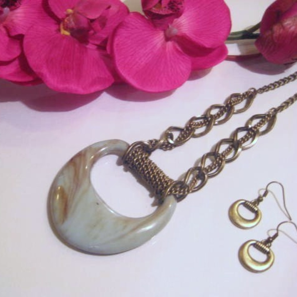 Marbled Pendant Set - Picture 3 of 3